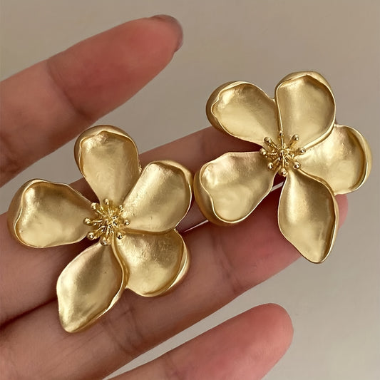 Exaggerated Flower Stud Earrings For Women Vintage Elegant Style Zinc Alloy Jewelry Dating Earring Delicate Female Earrings