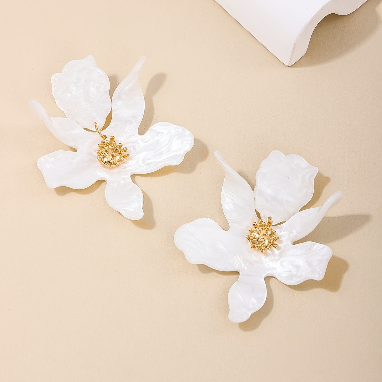 Trendy Large Flowers Dangle Earrings, Stylish And Sweet White Floral Drop Earrings Exaggerated Statement Earrings For Women